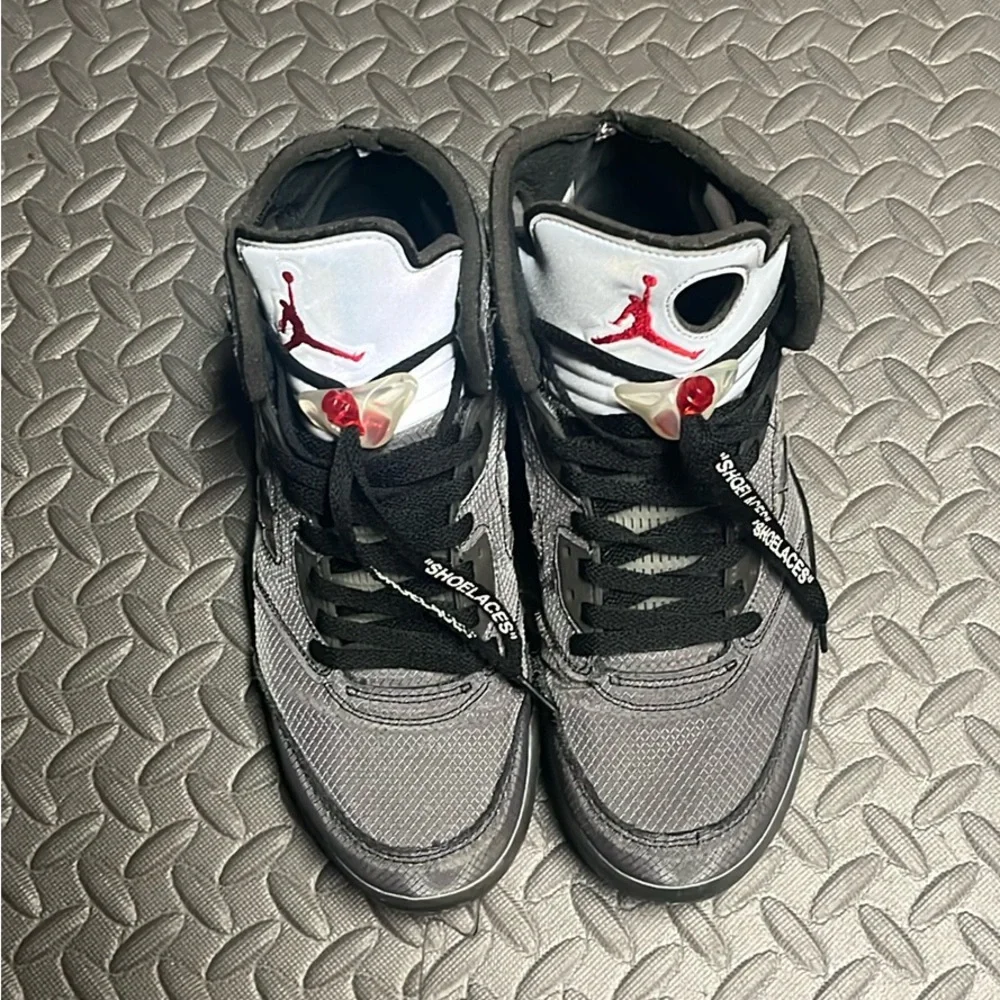 Jordan off white used size 11 - Picture 5 of 5